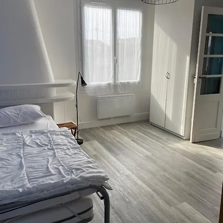 Sur Apartment *